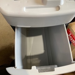 ペーパーシュレッダーの画像