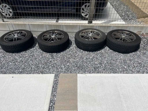 スタッドレスタイヤ　215/60R17 お値下げ可