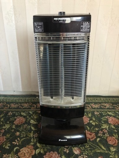 DAIKINセラムヒート　遠赤外線暖房機