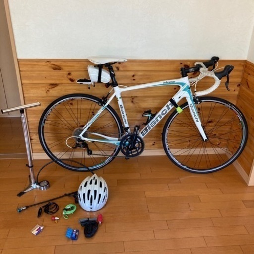 Bianchi  ビアンキ　カーボン　ロードバイク