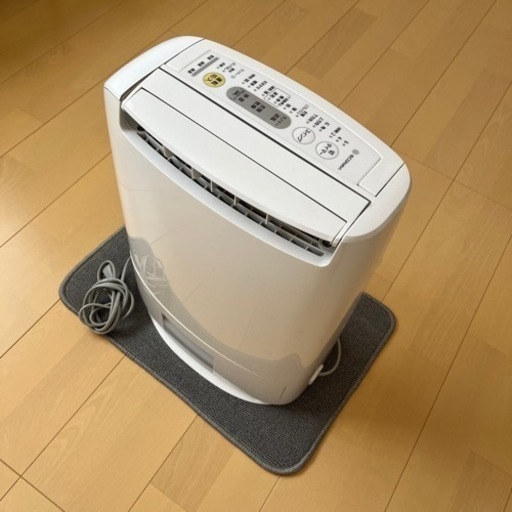 衣類乾燥器　パナソニック　F-YZLX60