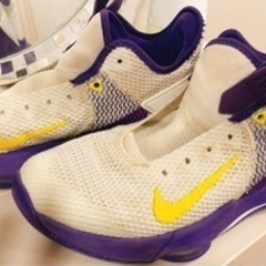 NIKEバスケシューズ　28.5