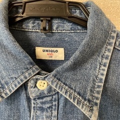 UNIQLO ユニクロ　キッズデニムシャツ　150cmの画像