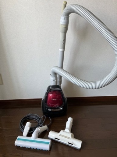 【Panasonic・稼働確認済】サイクロン掃除機譲ります【5年物】