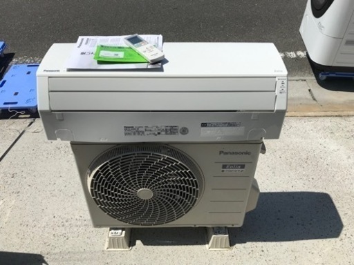 値下げ☆Panasonic  パナソニック　2.2kwエアコンCS-J228C-W  2018年製