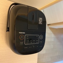 東芝 TOSHIBA マイコン小型炊飯器　3合炊き ブラック RC-5MFM-Kの画像