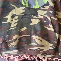 ミシカ迷彩柄パーカーサイズMの画像