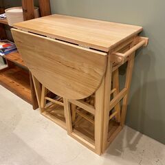 宇都宮でオシャレな家具を探すなら『オトワリバース！』バタフライテ...