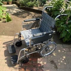 多機能　介助車いすコンパクトメーカーMIKI