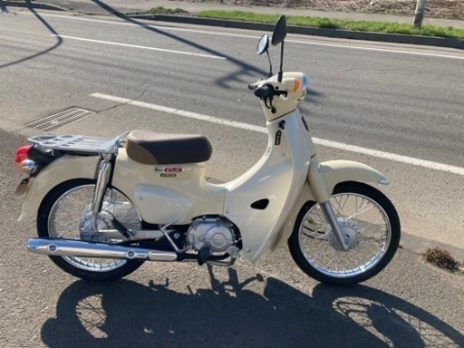 スーパーカブ110 ベージュ　新古車　低走行　カブ　バイク　原付