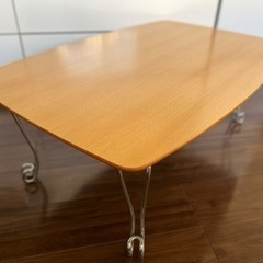 折り畳みテーブル！の画像