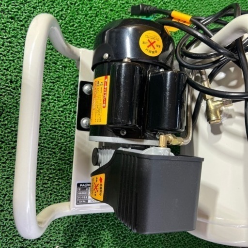 エアコンプレッサー　５L