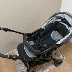 ピジョン　ベビーカー　リノン4