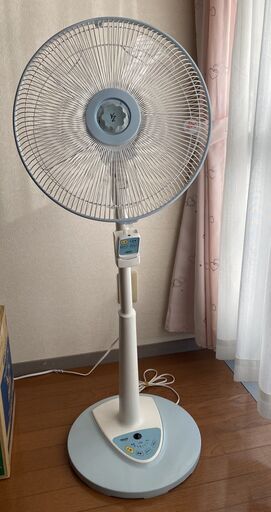 【引き取りに来て頂ける方限定】扇風機　高さ調節可　タイマー　リモコン