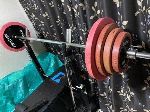 交渉中です。バーベル　ダンベル　筋トレ　ダイエット　家トレ　懸垂　腕立て