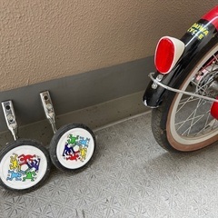 子供用自転車 16インチ 補助輪付 キースヘリングの画像