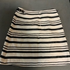 courreges ボーダー膝丈スカート　サイズ40(L) の画像