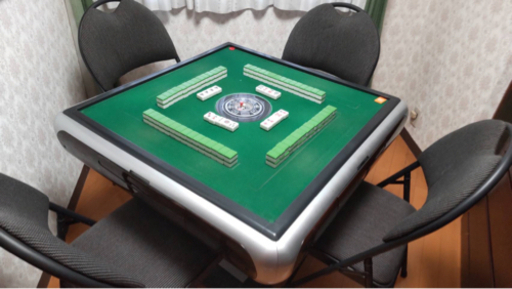 【値下げしました】麻雀台＋牌＋点数棒＋椅子4脚＋灰皿サイドテーブル2個セット）