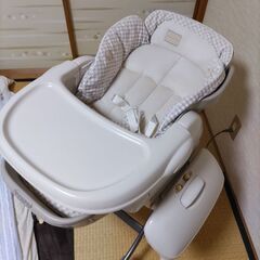 コンビ　電動ベッド