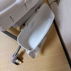 コンビ　電動ベッド