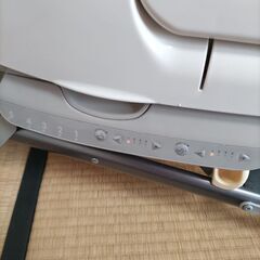 コンビ　電動ベッド
