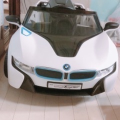 BMW i8 電動オープンカー　トイザらス BMW i8 電動オープンカー トイザらス