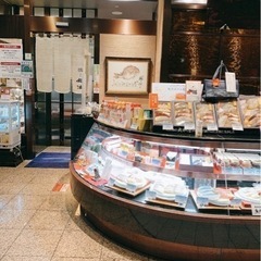 ホール&キッチン　スタッフ募集！の画像