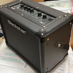 中古美品！シンプルで使いやすいエントリーモデルアンプ。コンパクトで軽量、路上にももってこい。の画像