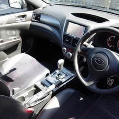 大人気車種！ハッチバックでカッコイイです！人気の黒ボディです！