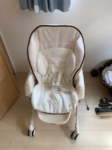 全自動バウンサーでお子様のお昼寝のお手伝いを