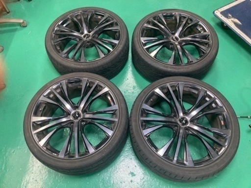 20インチ　レオニスUC 8.5J+45 4本セット　ガリ傷あり　PCD114.3 タイヤ一本要交換