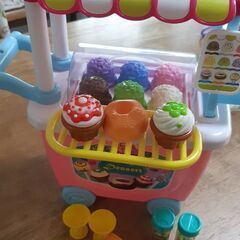 アイスクリームワゴン車　おままごと