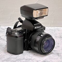 【最終値下げ】注目！フラッシュ付き　美品　NIKON F 801...