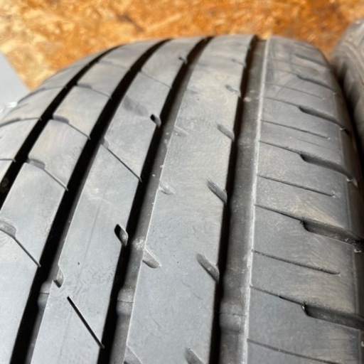 バリ山　DUNLOP RV504 225/55R18 夏タイヤ　2018年製　18インチ