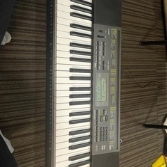 電子ピアノ
