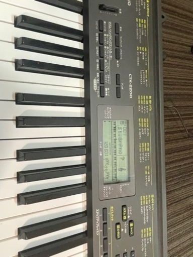 電子ピアノ