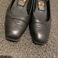 MIHAMA ミハマ　ローヒールパンプスの画像