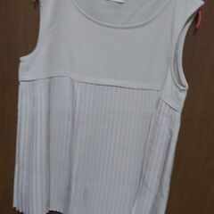 プリーツタンクトップ　サイズ40