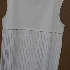プリーツタンクトップ　サイズ40の画像