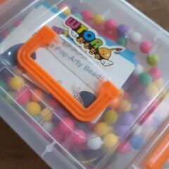はめこみビーズ　アクセサリー　おしゃれ　ケース入りの画像