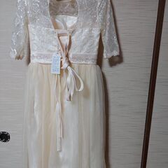 ドレス新品の画像
