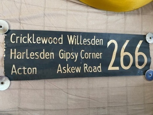 イギリスのバスロールサイン