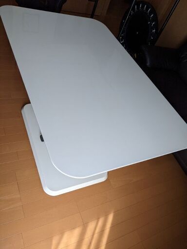 昇降リビングテーブル