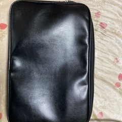 事務用のセカンドバッグ（クラッチバッグ）の画像