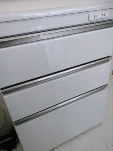 カウンター　収納　キャビネット　ホワイト　新品