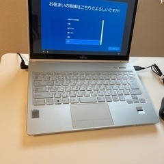 FUJITSU FMV−LIFEBOOK SH FMVS90MW ノートパソコンの画像