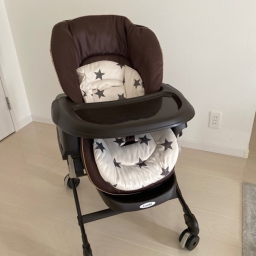 コンビ　電動　ハイローチェア　ネムリラ　オートスイング