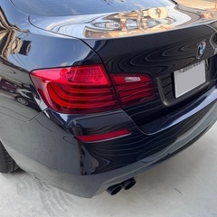 BMW 523d F10 後期 サンルーフ Mスポーツ カーボンブラックの画像