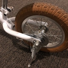 キックバイク おしゃれ仕様 SPARKY ecru ブレーキ・スタンド付きの画像