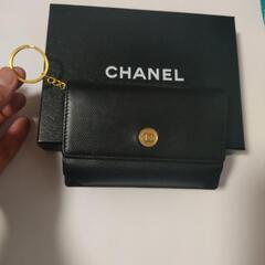 8万円（新品時の参考価格）シャネルマルチケース